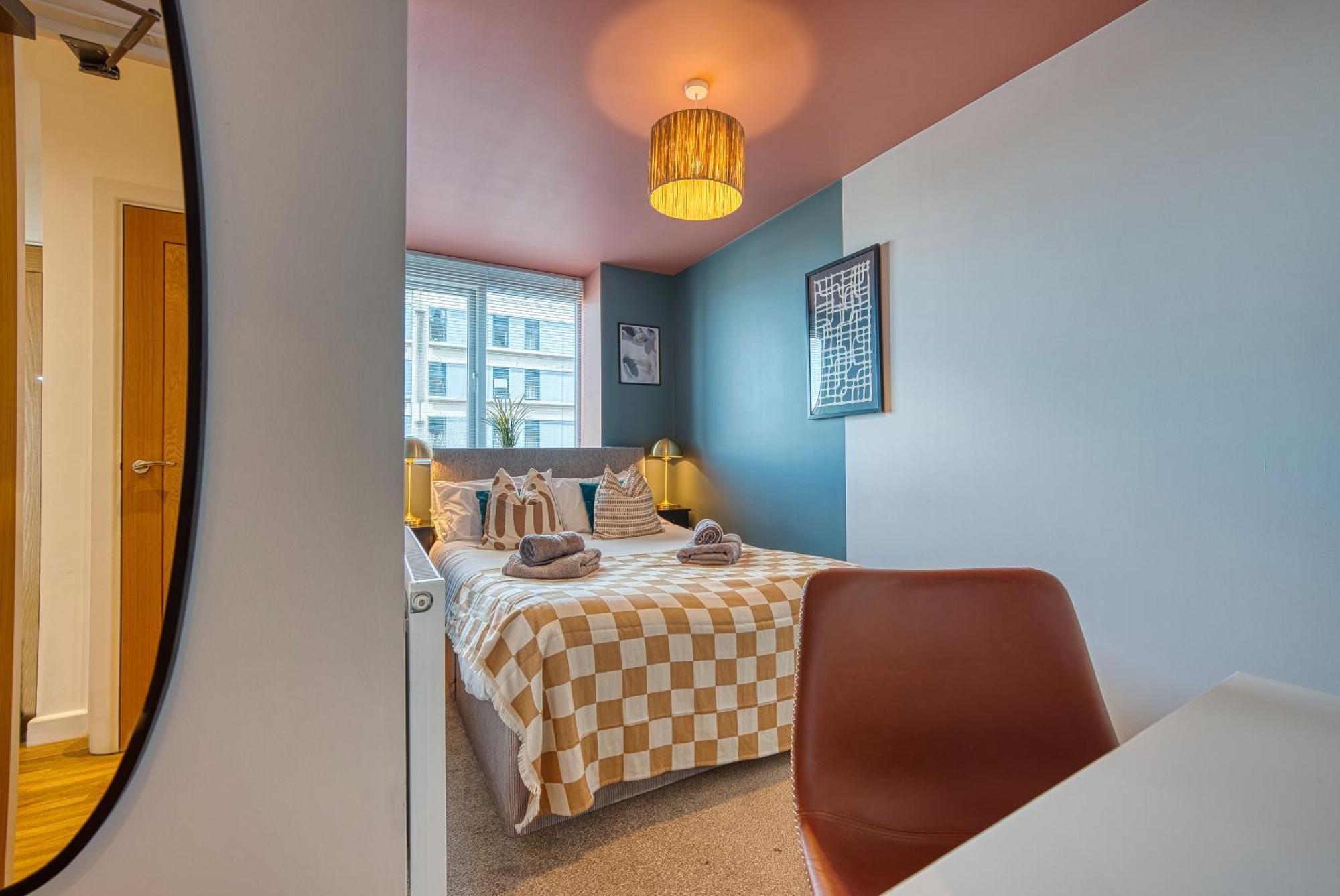 Easter Special Offer!! Cosy 2-Br Stunning City Apartment, Spacious, Sleeps 6, With Onsite Parking - Near Gunwharf Quays & Beach - By Blue Puffin Stays 포츠머스 외부 사진